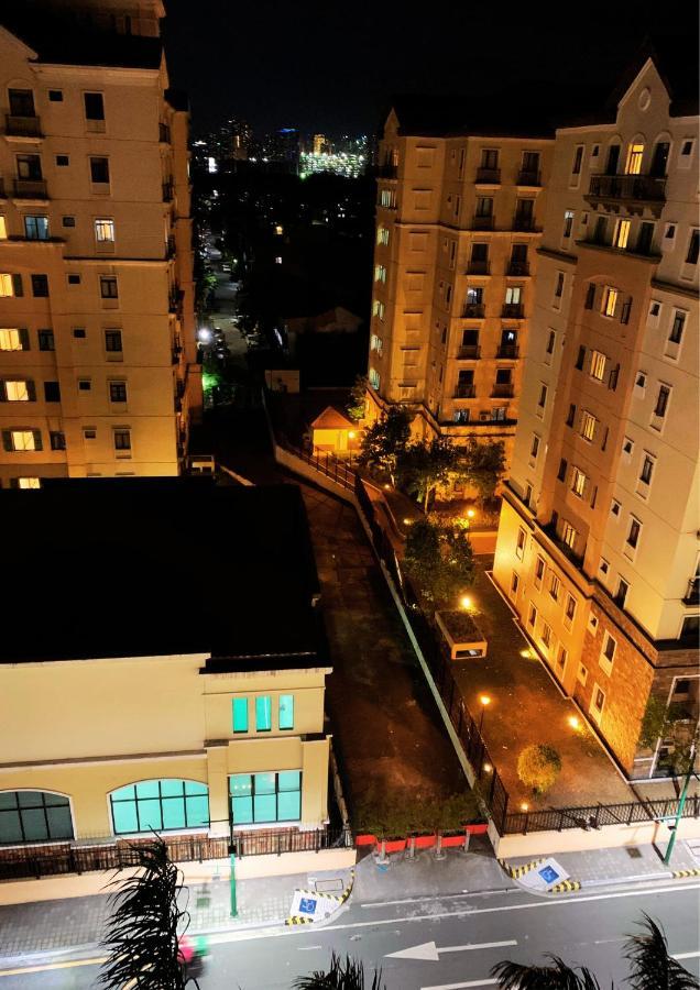 Two Palm Tree Villas Condominium - Studio 8Th Fl With Balcony - Across Terminal 3 Airport 帕赛 外观 照片